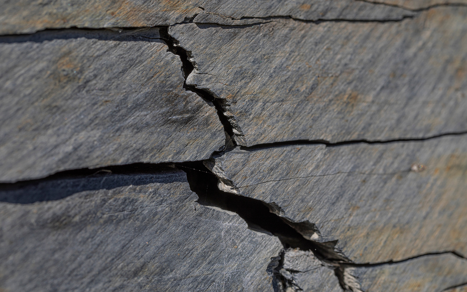 cracked shale slabs